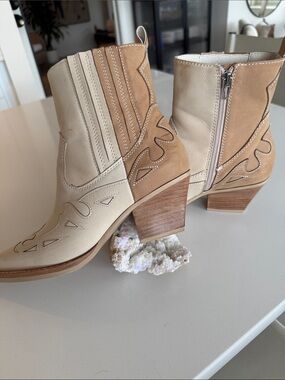 Cream & Tan Western Ankle Boots - Women by Dolce